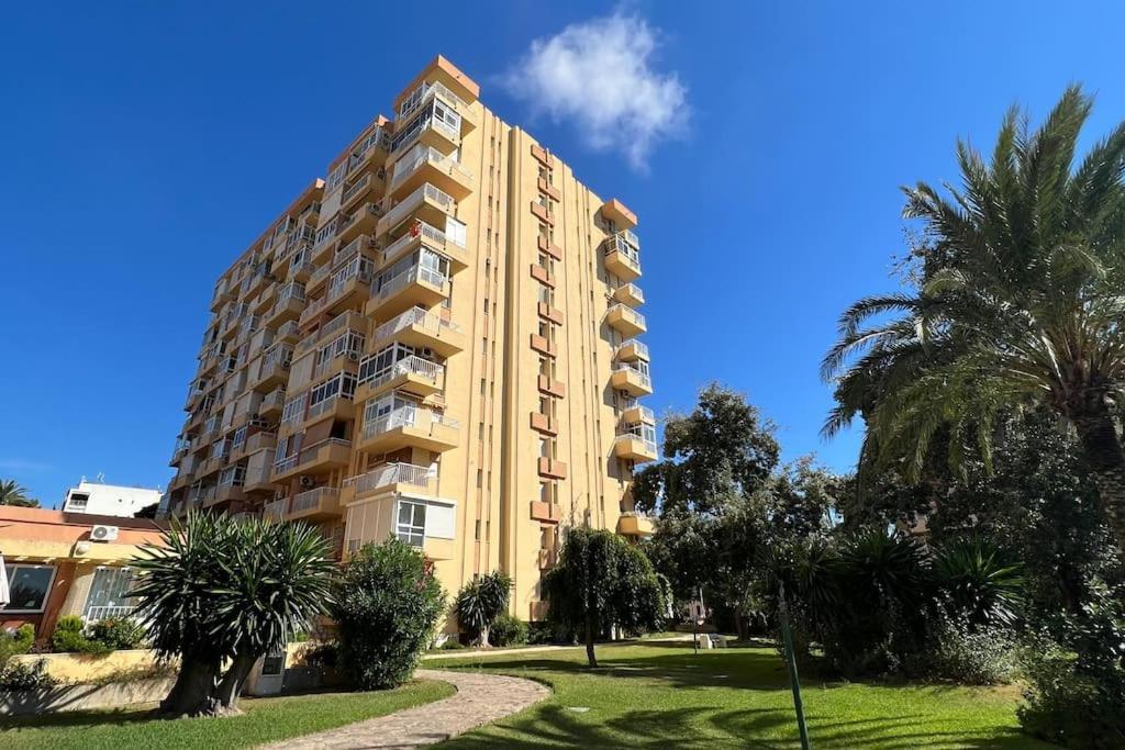 Estudio Aguila Con Vistas Al Mar Benalmádena Exteriör bild