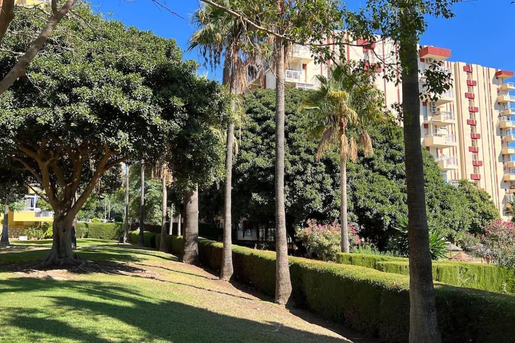 Estudio Aguila Con Vistas Al Mar Benalmádena Exteriör bild